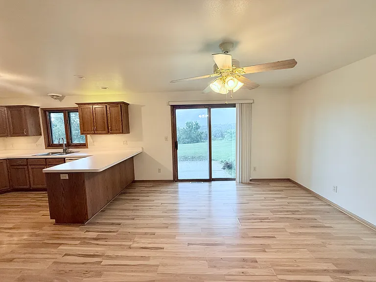 W249S7860 Center Dr — Photo 6