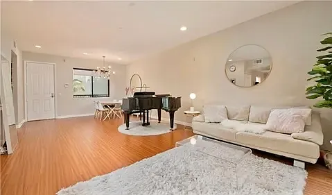 230 Jackson St #206 — Photo 1