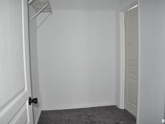 5th image of 4543 15th Ave