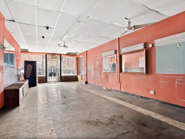 139 Schenectady Avenue image 9 of 12