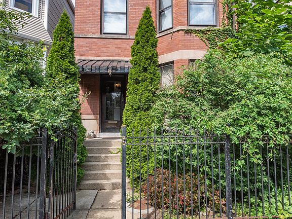 2nd image of 4612 N Claremont Ave #G