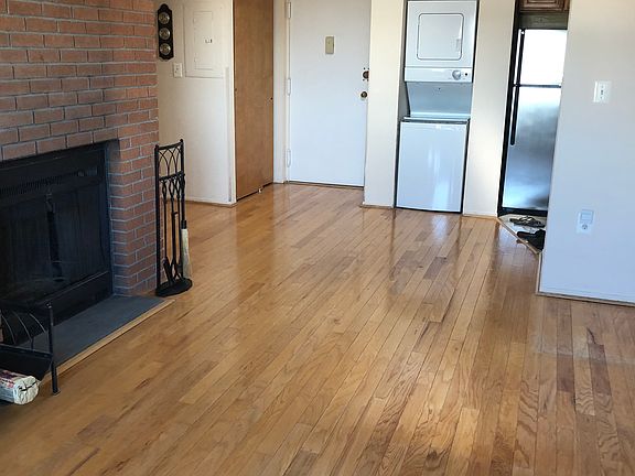 5th image of 205 Mineola Blvd APT 5A