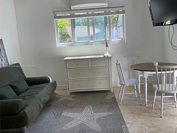 2nd image of 1365 Marseille Dr Unit 1