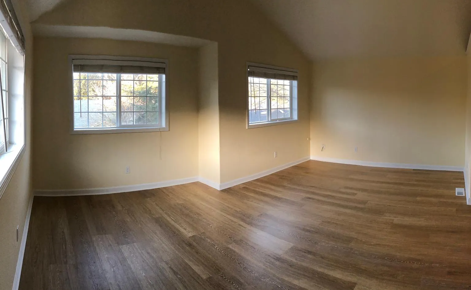 3 bed, 1716 sqft, $2,095 — Photo 3