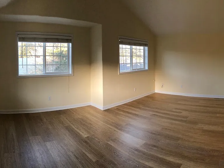 154 Integra Ave SE — Photo 3