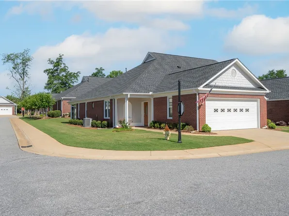 5011 Autumn Leaf Ct Unit A, Phenix City, AL 36867