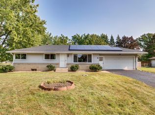 289 Dawn Ave, Shoreview, MN 55126