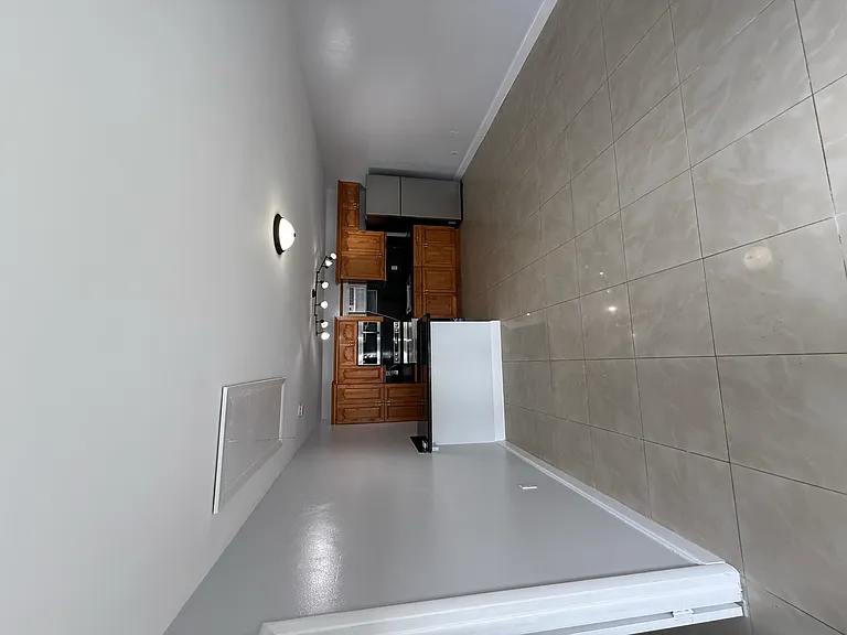 2247 Taylor St — Photo 3