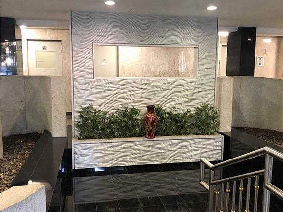 3rd image of 8409 155th Ave APT Le