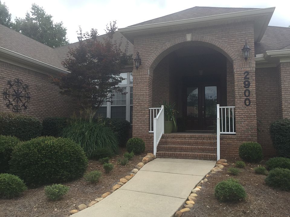 1st image of 2900 Royal Isle Dr
