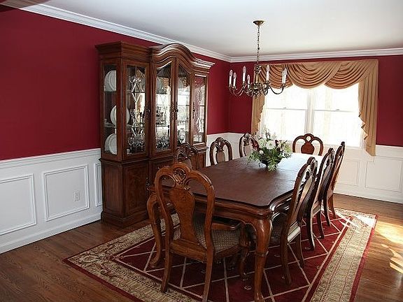 Formal dining room with box mouldings.