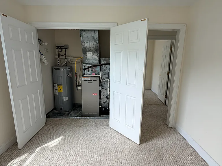 35 Judith Ln #204 — Photo 13