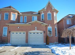 1328 Galesway Blvd, Mississauga, ON L5V3B5