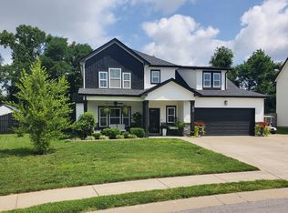 290 Crusaw Dr, Clarksville, TN 37043
