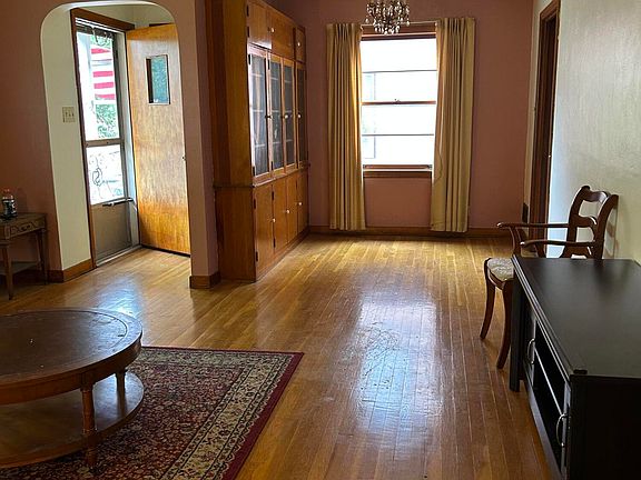 2nd image of 7325 Woodmar Ave