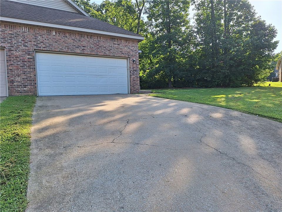 1st image of 1968 & 1970 Peppervine Dr