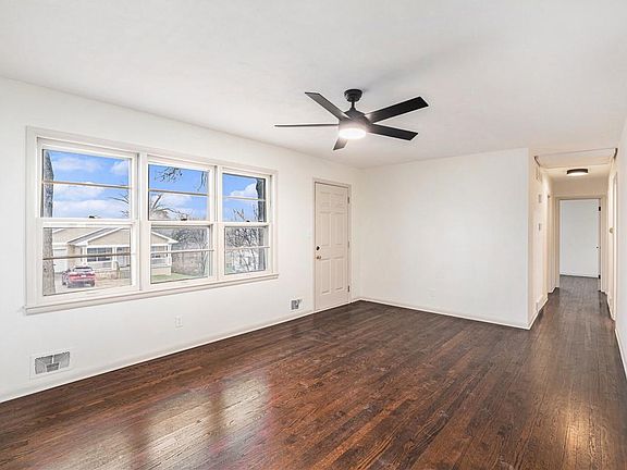 3rd image of 926 Hillside Ave