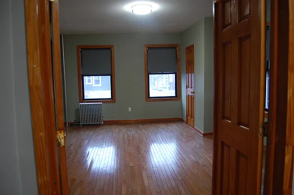 Rented by Work Live Holdings | media 4