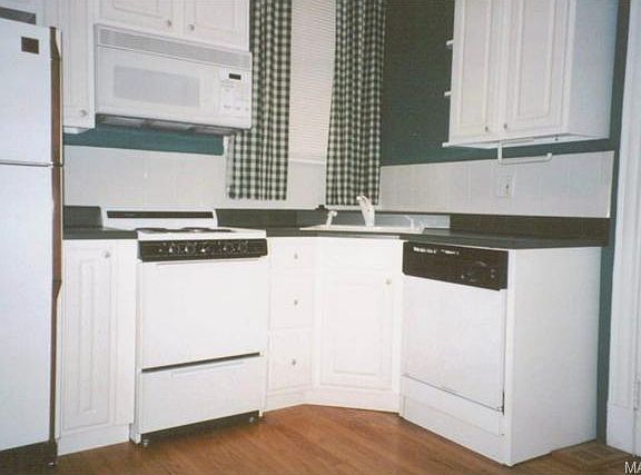 4th image of 1022 Yale Ave