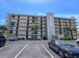 3 Royal Palm Way, Boca Raton, FL 33432