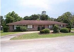 2nd image of 101 Beverly Dr