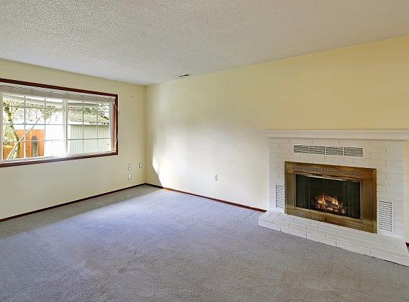 3rd image of 22406 62nd Ave W