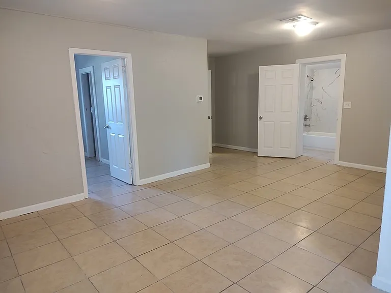 3010 E Idlewild Ave — Photo 3