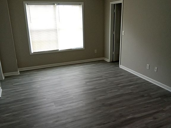 5th image of 7723 Commerce Ct