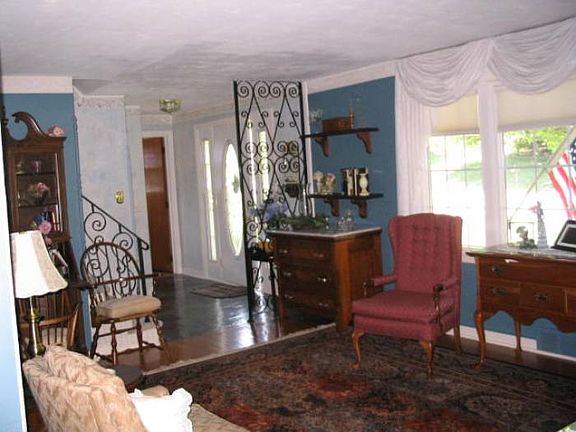 Living room continued