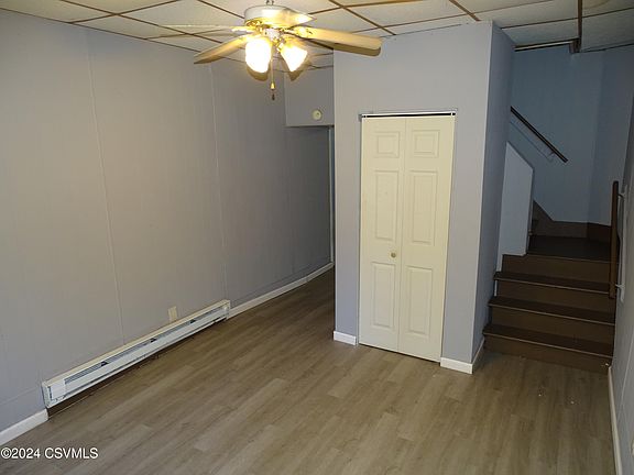 4th image of 323 W Saylor St