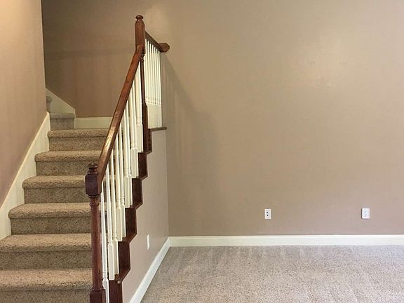 4th image of 41 Sara Ct NE