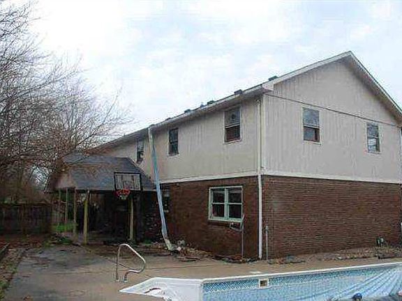 2nd image of 8215 Shiloh Ct