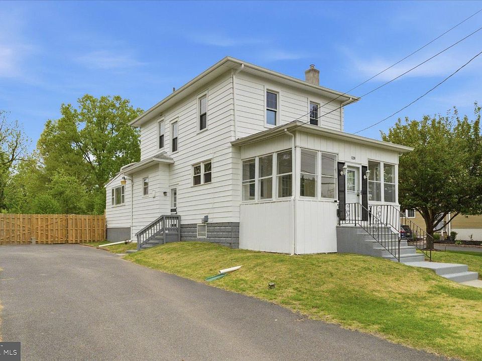 1st image of 528 Davis Rd