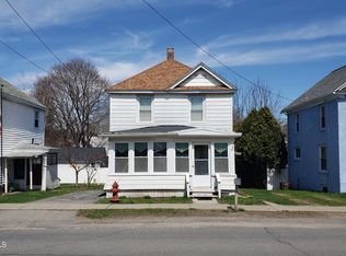 11 Saratoga Avenue, Broadalbin, NY 12025