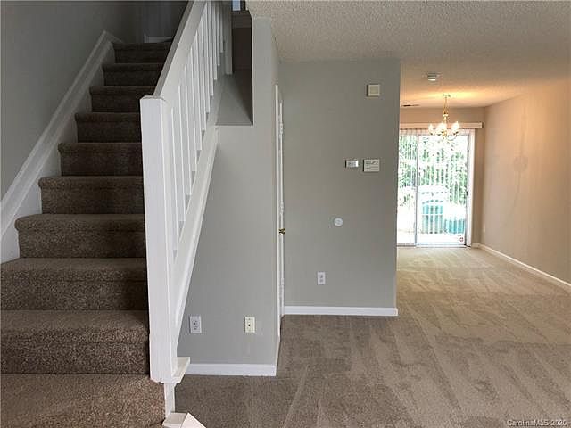 1st image of 7609 Petrea Ln