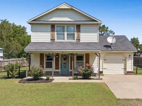 101 W 11th St, Mounds, OK 74047