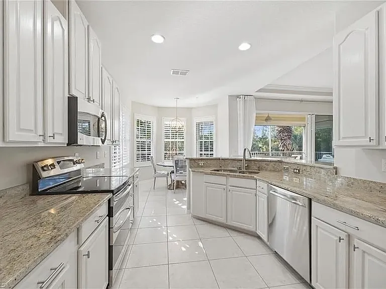 4695 Winged Foot Ct #201 — Photo 9