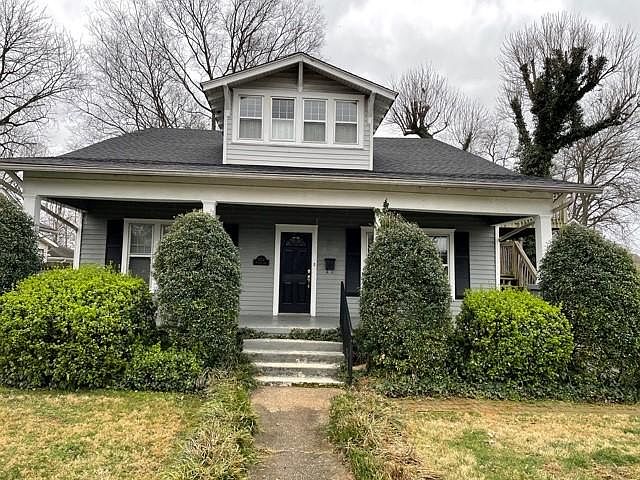 1st image of 1122 Nutwood St
