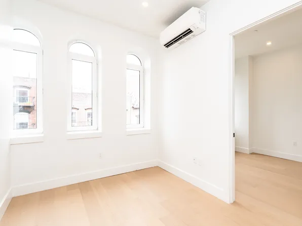 107 South 6th Street image 5 of 16