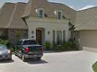 13043 Moss Pointe Dr, Geismar, LA 70734