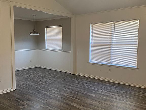 2nd image of 3704 Wendell Dr