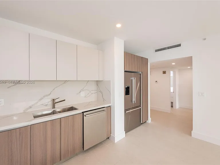 151 Crandon Blvd #241 — Photo 8