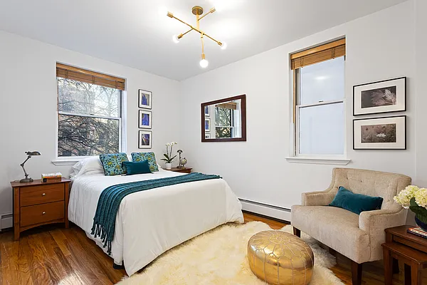 Sold by Compass | media 11