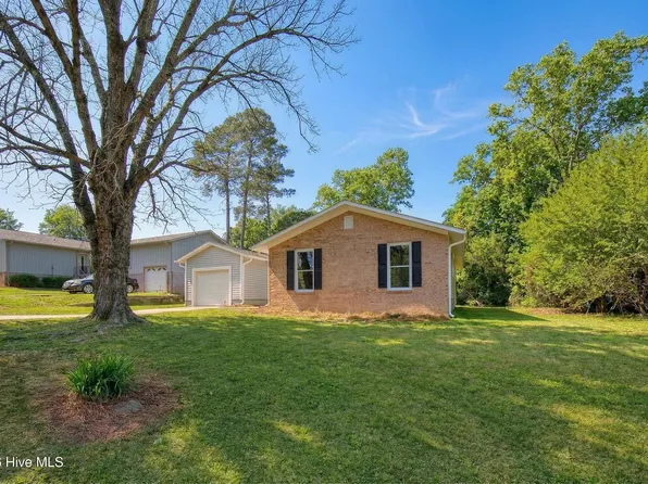 119 Shadow Brook Drive, Jacksonville, NC 28546