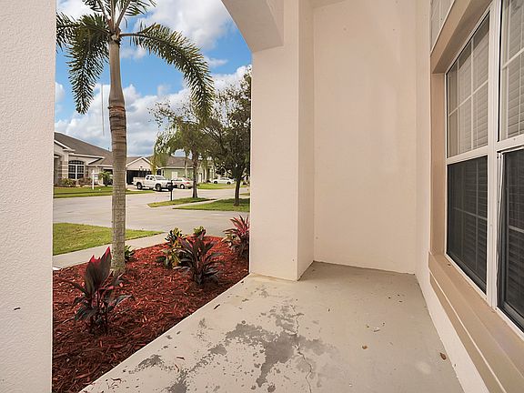 4th image of 4859 Chastain Dr