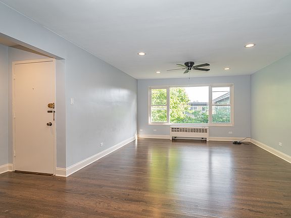 4th image of 6144 N Damen Ave APT G3