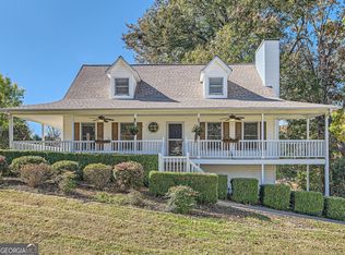 38 Betty Ln, Douglasville, GA