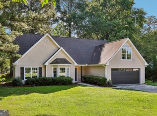 2360 Huntington Dr, Loganville, GA 30052
