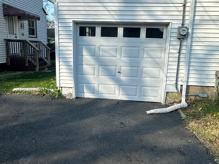 Hunter Ave — Photo 46