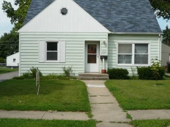 2612 Ellen Ave, Rockford, IL 61101